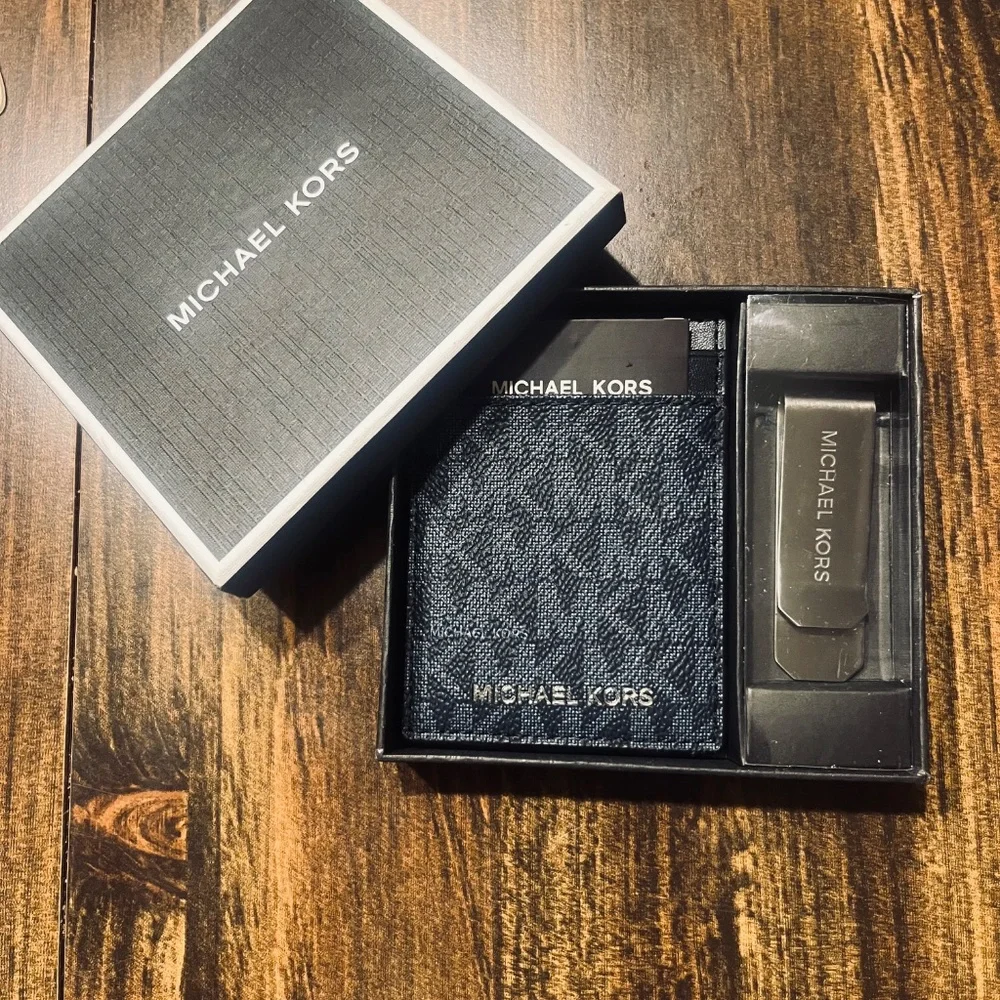 Michael Kors Men’s Wallet with Money Clip